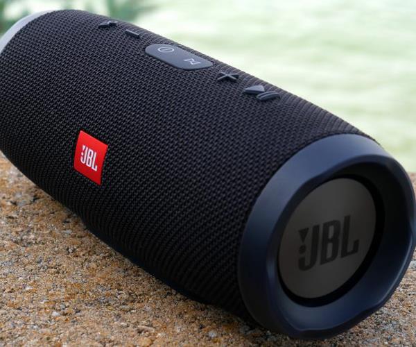 JBL Charge 3 Portable Bluetooth Speaker Black